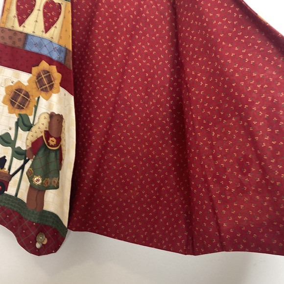 Handmade Vest Womens Medium Red Green Country Bears Cute 90s Mom Normcore - Picture 12 of 13